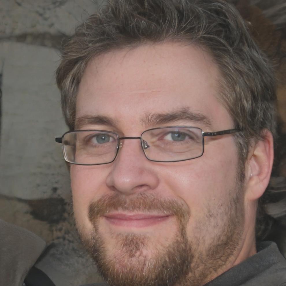 Banking security expert presenting digital protection strategies